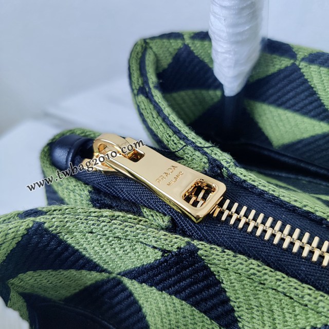 Prada專櫃秋冬新款小號刺繡織物手袋 1BA368 普拉達小號皮革手提包 csp1293